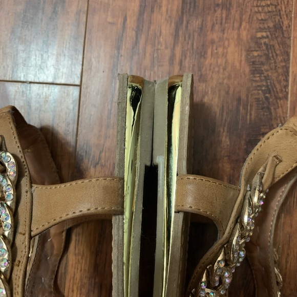 Madden Girl Sandals - Picture 5 of 6